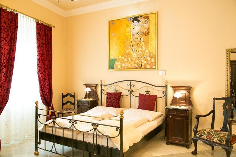 Boutique Hotel Ur-Wachau Weissenkirchen in der Wachau Bagian luar foto