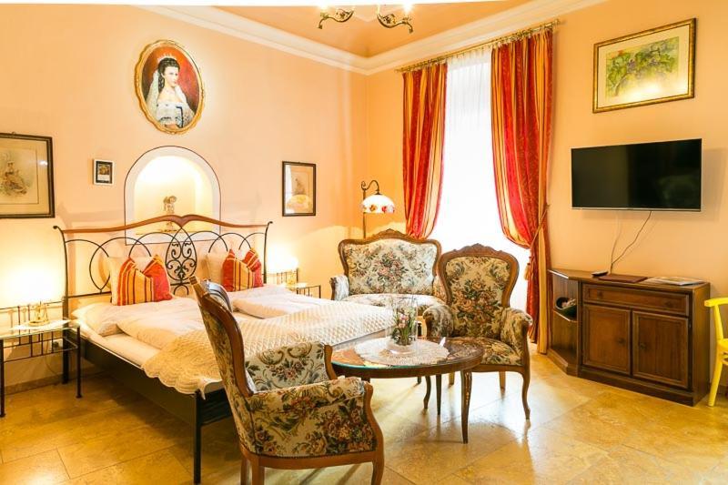 Boutique Hotel Ur-Wachau Weissenkirchen in der Wachau Bagian luar foto